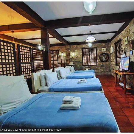 Paradores Del Castillo Taal Екстериор снимка