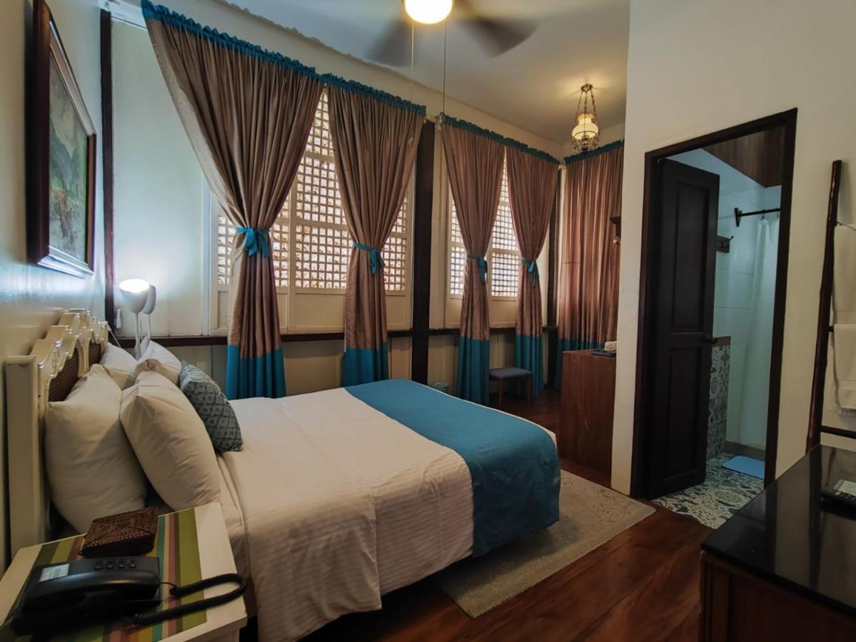 Paradores Del Castillo Taal Екстериор снимка