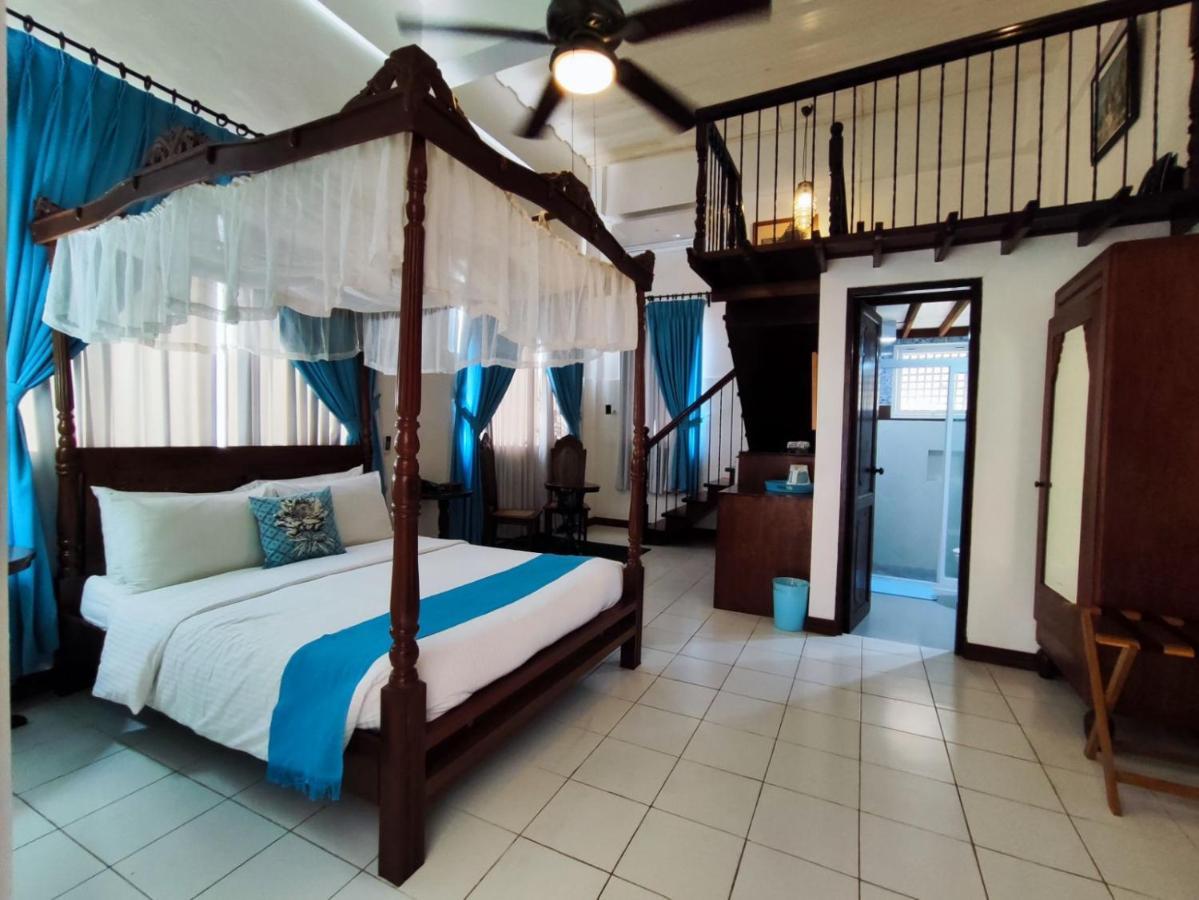 Paradores Del Castillo Taal Екстериор снимка
