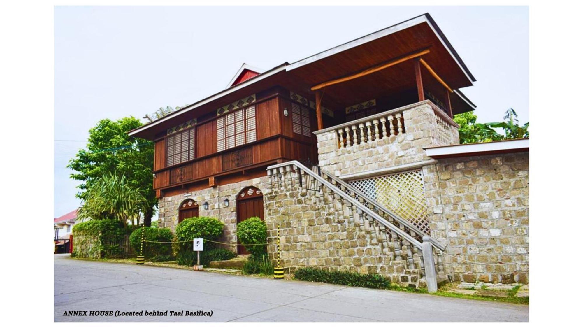 Paradores Del Castillo Taal Екстериор снимка